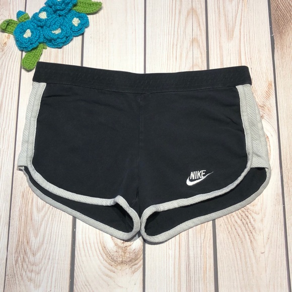 womens cotton shorts nike